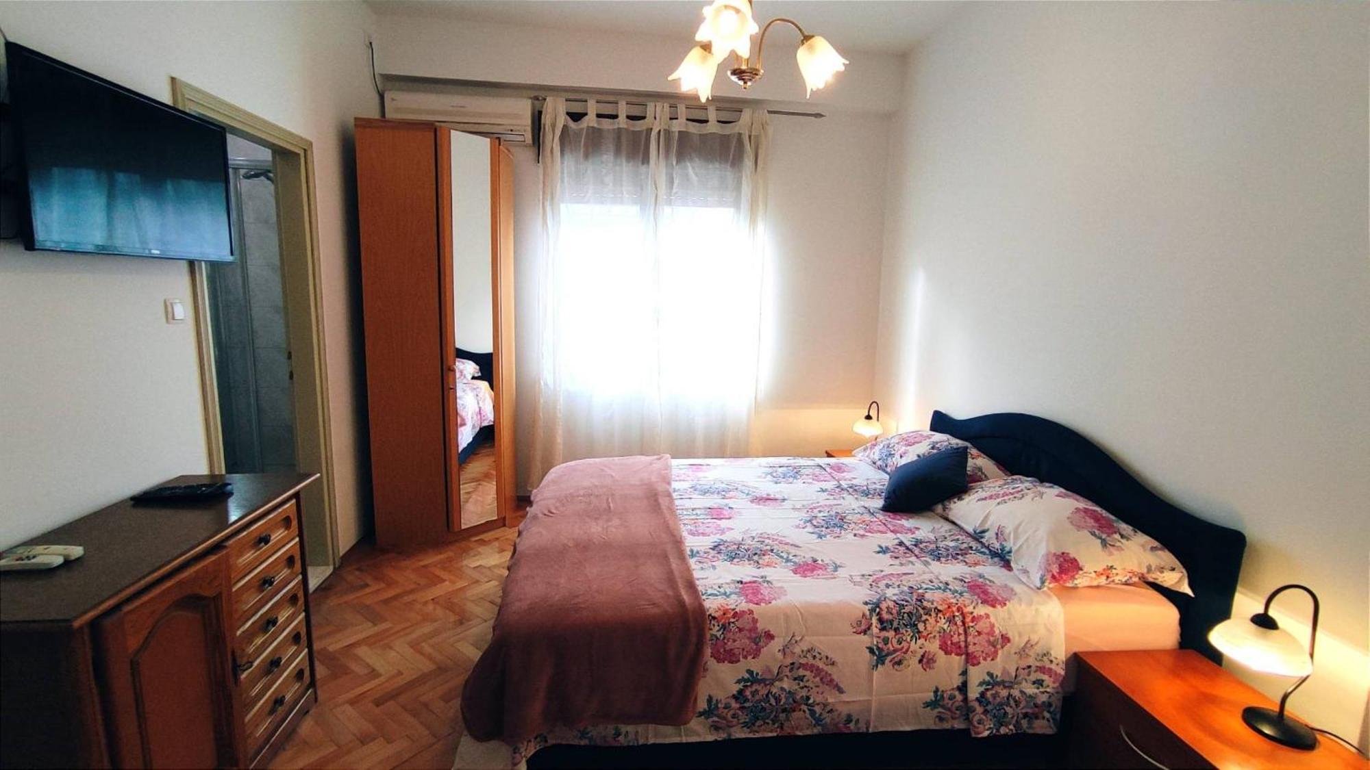 Apartments Nova Kastela Bilik gambar
